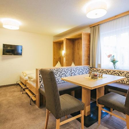 Arlen Lodge Hotel Inkl Premium Karte Im Sommer ซังคท์อันทอนอัมอาร์ลแบร์ก ภายนอก รูปภาพ