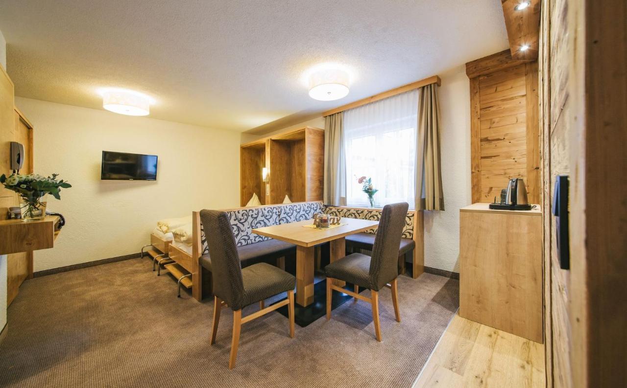 Arlen Lodge Hotel Inkl Premium Karte Im Sommer ซังคท์อันทอนอัมอาร์ลแบร์ก ภายนอก รูปภาพ