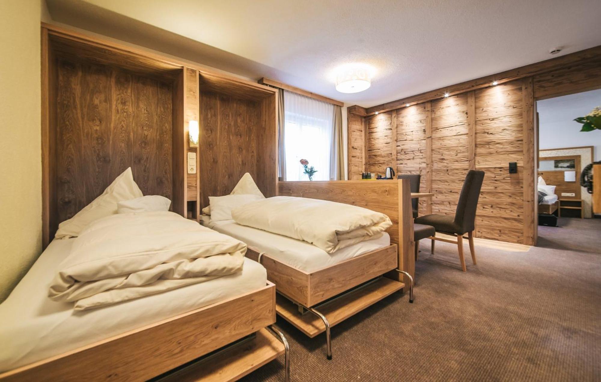 Arlen Lodge Hotel Inkl Premium Karte Im Sommer ซังคท์อันทอนอัมอาร์ลแบร์ก ภายนอก รูปภาพ