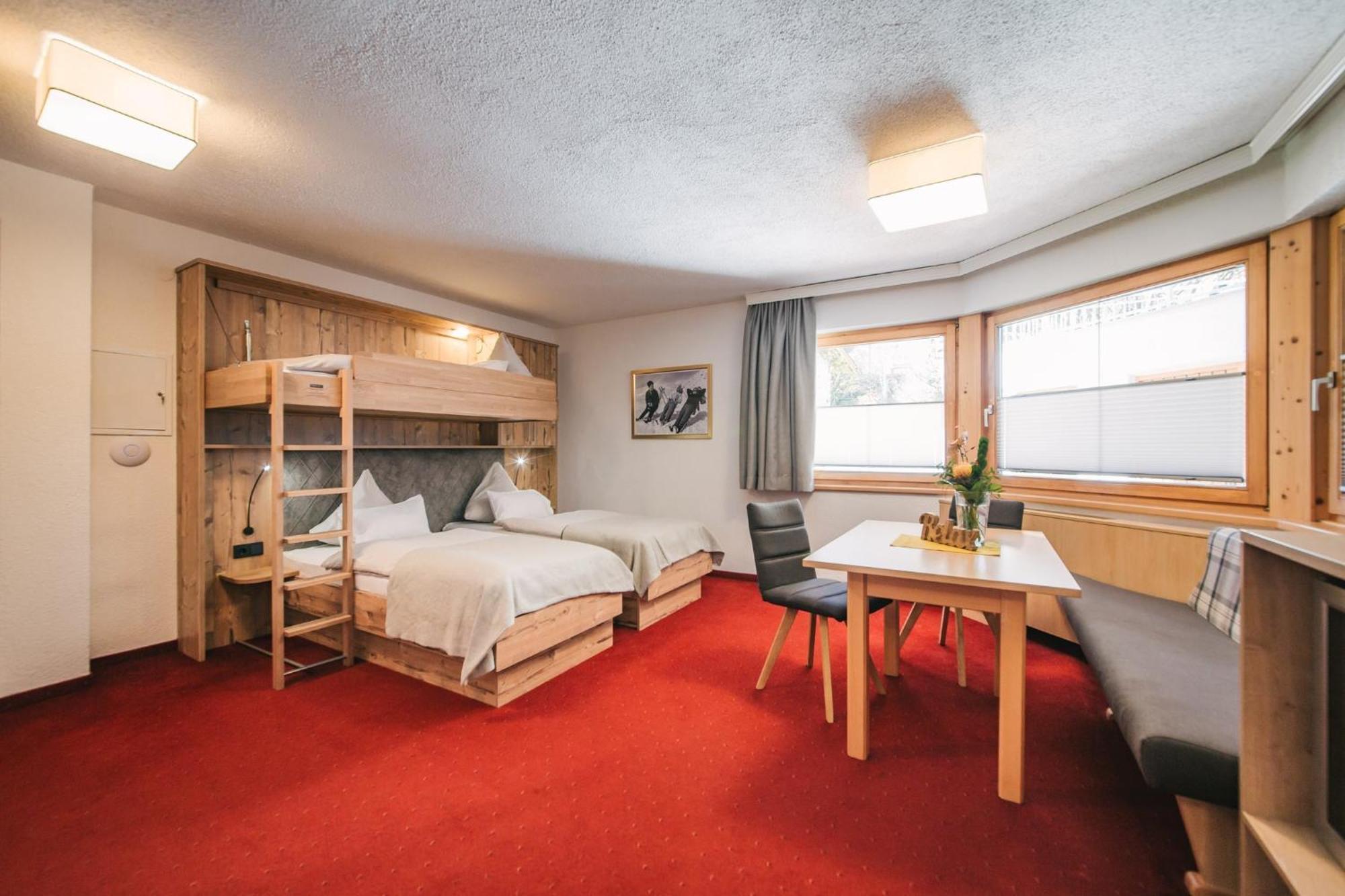 Arlen Lodge Hotel Inkl Premium Karte Im Sommer ซังคท์อันทอนอัมอาร์ลแบร์ก ภายนอก รูปภาพ