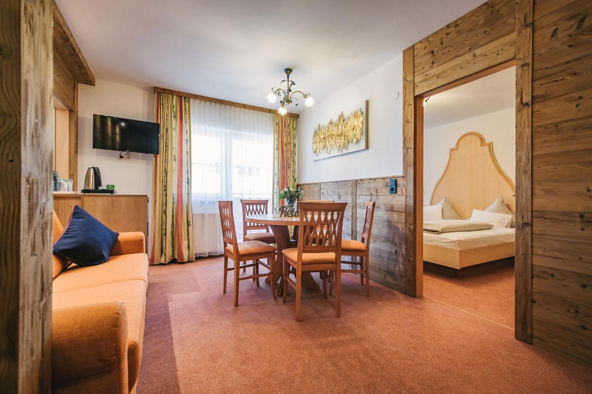 Arlen Lodge Hotel Inkl Premium Karte Im Sommer ซังคท์อันทอนอัมอาร์ลแบร์ก ภายนอก รูปภาพ