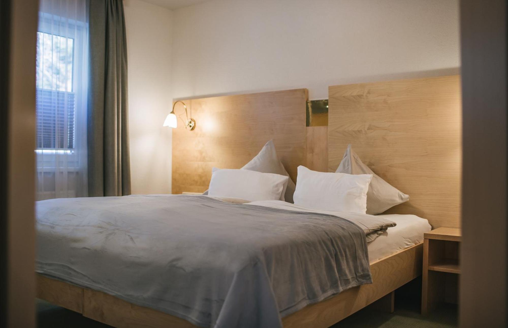 Arlen Lodge Hotel Inkl Premium Karte Im Sommer ซังคท์อันทอนอัมอาร์ลแบร์ก ภายนอก รูปภาพ