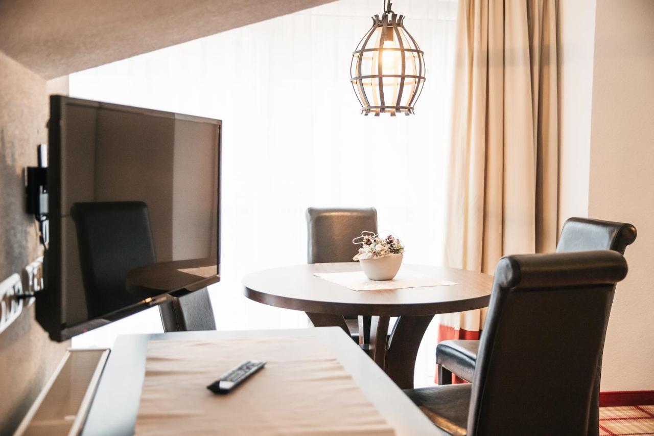 Arlen Lodge Hotel Inkl Premium Karte Im Sommer ซังคท์อันทอนอัมอาร์ลแบร์ก ภายนอก รูปภาพ